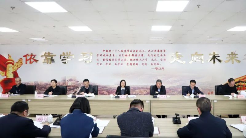 省森林舞会官网集团党委理论学习中心组（扩大）深刻贯彻中央八项划放心灵学习教育念书班毕业